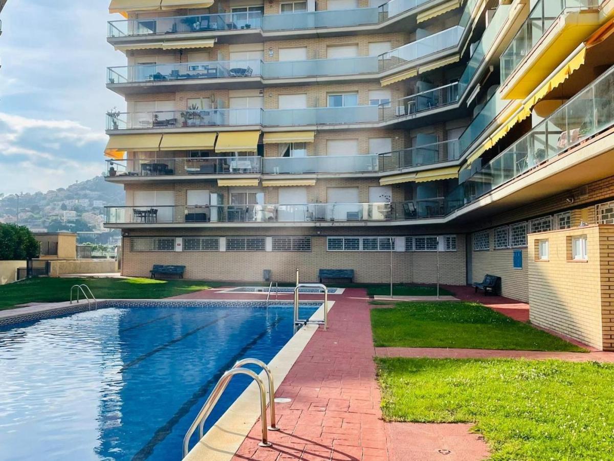 Apartamento Reconnectar Malgrat De Mar Colom I Exterior foto