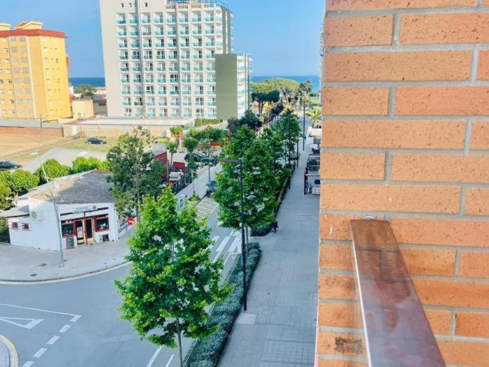 Apartamento Reconnectar Malgrat De Mar Colom I Exterior foto