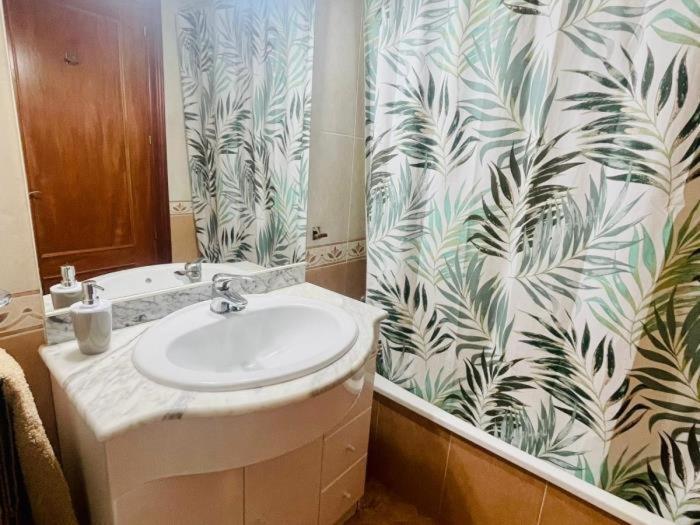 Apartamento Reconnectar Malgrat De Mar Colom I Exterior foto